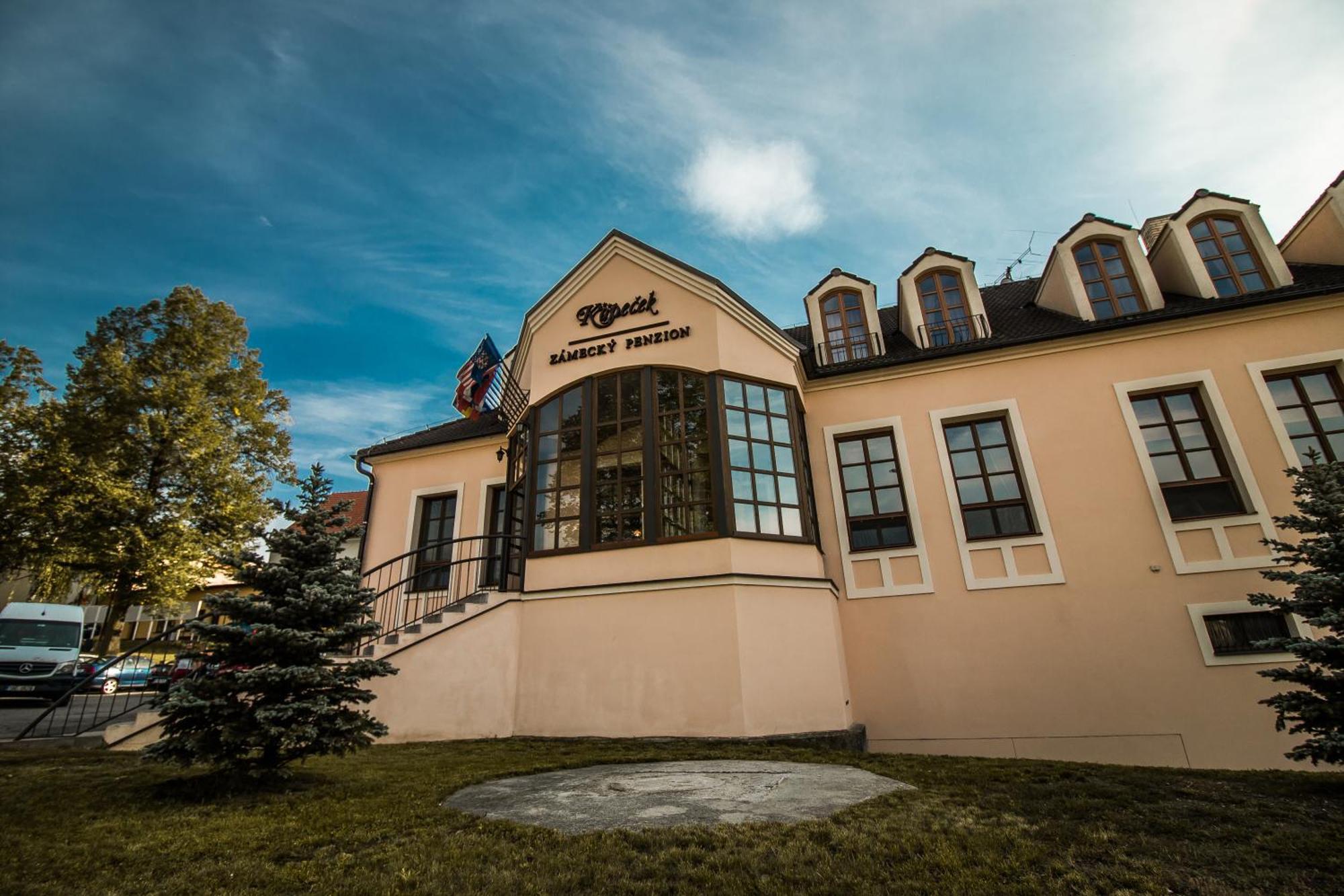 Hotel Zamecky Penzion Kopecek Rájec-Jestřebí Esterno foto